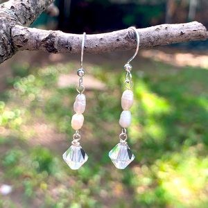 Freshwater pearls and clear crystal earrings. Silver. Handmade. 1.5 in appro